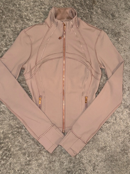lululemon athletica Other - Lululemon cropped Nulu Define Jacket w/rose gold zipper